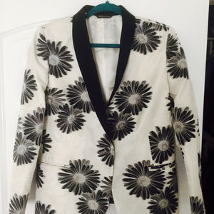 BRYAN-DALES-BLACK-amp-WHITE-FLORAL-BLAZER